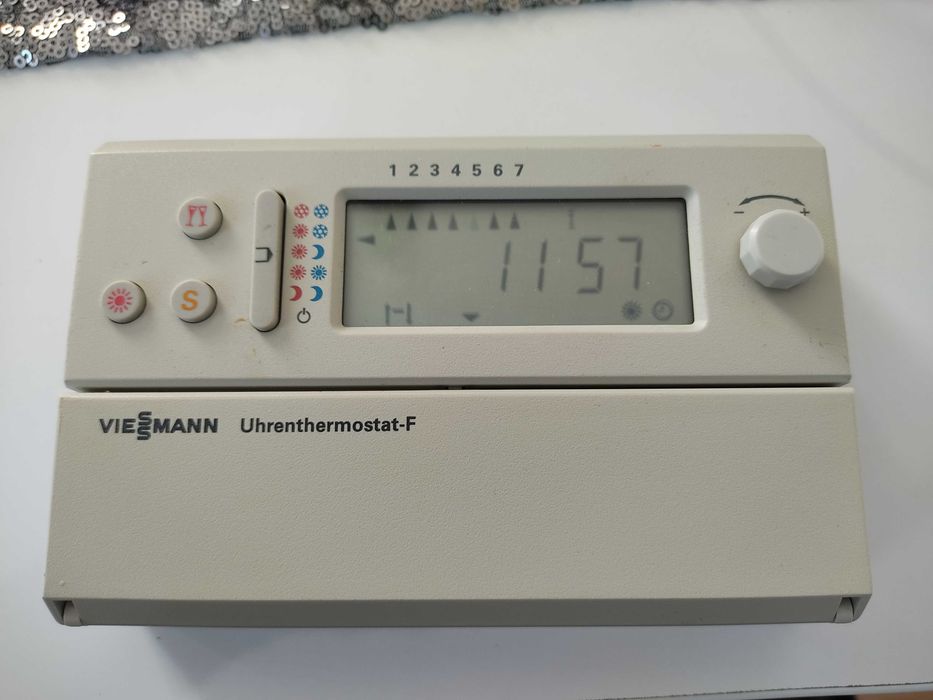 Termostat zegarowy-F typ 350 Viessmann