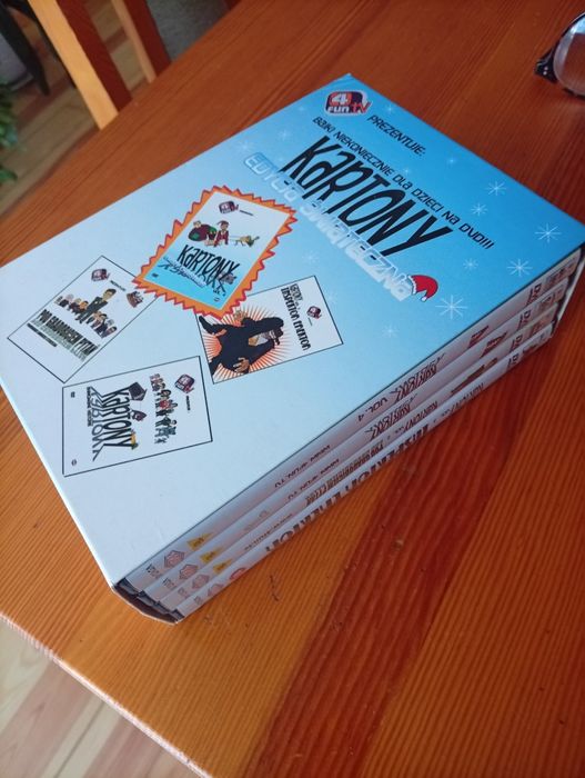 Zestaw DVD filmów animowanych Kartony
