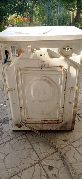 Пральна машина Indesit на з/ч або під відновлення! Made in Italy!