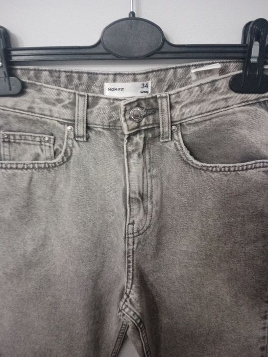 Nowe spodnie Sinsay mom fit rozmiar 34