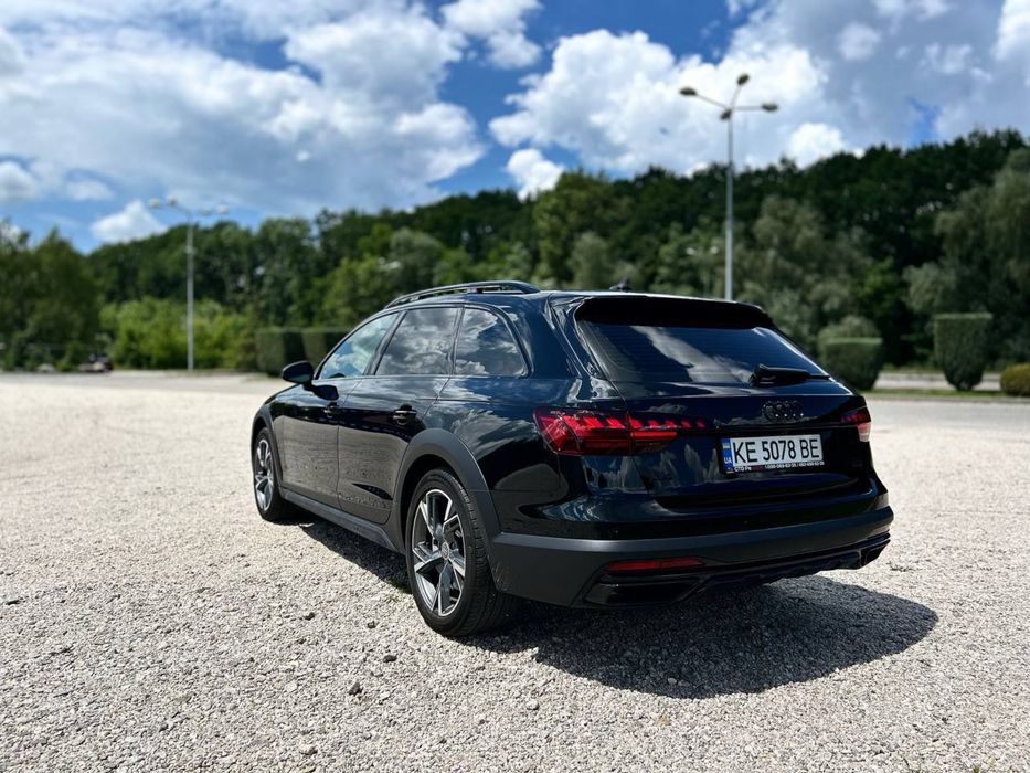 Продам Audi a4 b9 allroad