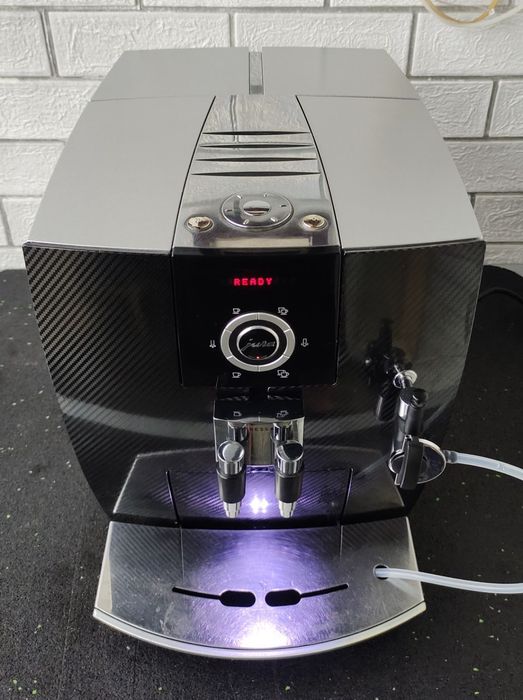 Jura Impressa J 5 Carbon Style Кавомашини