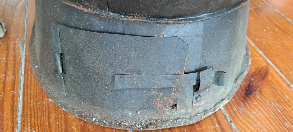 Assador de castanhas / fogareiro antigo em barro e metal