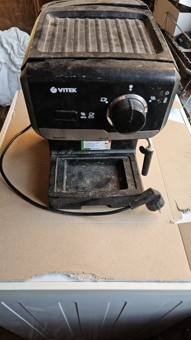 Кавоварка vitek VT-1502 на відновлення або на запчастини