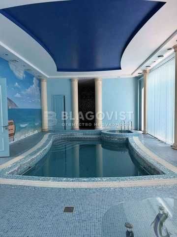 Хлебча - дом 1263 м кв на 140 сотках