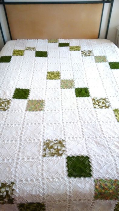 Colcha em renda nova muito original