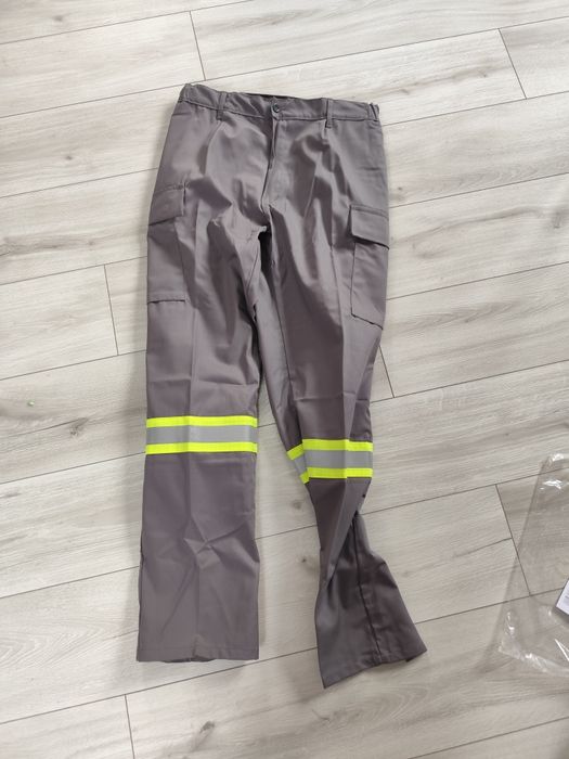 Ubrania robocze różne wzory rozmiary nie używane