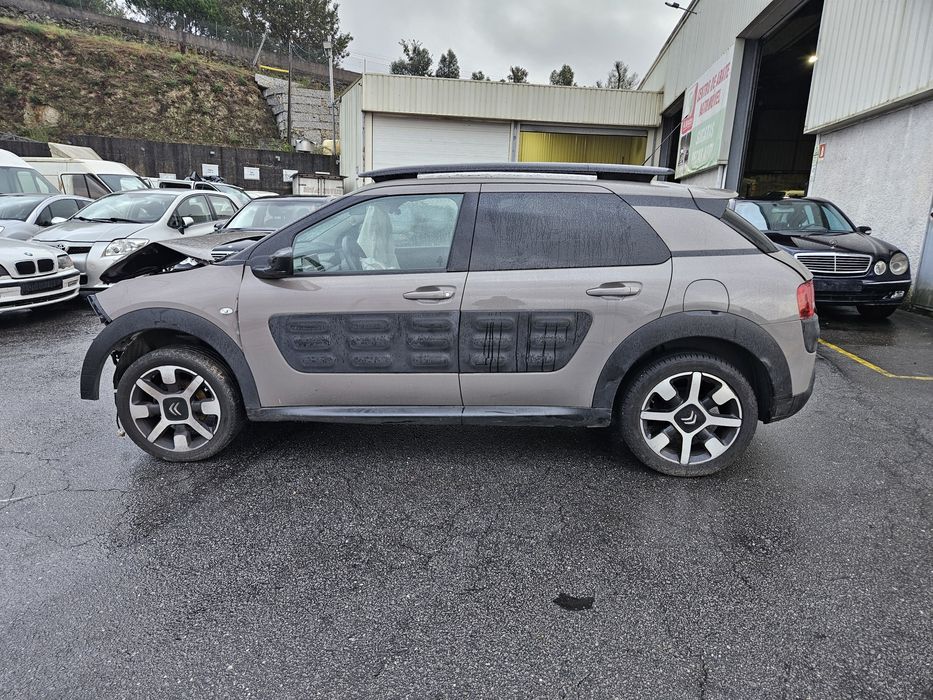 Citroën C4 Cactus 1.6 BlueHDi de 2016 para peças