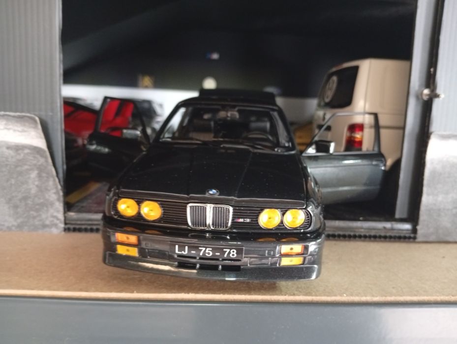 1/18 miniatura BMW E30 M3