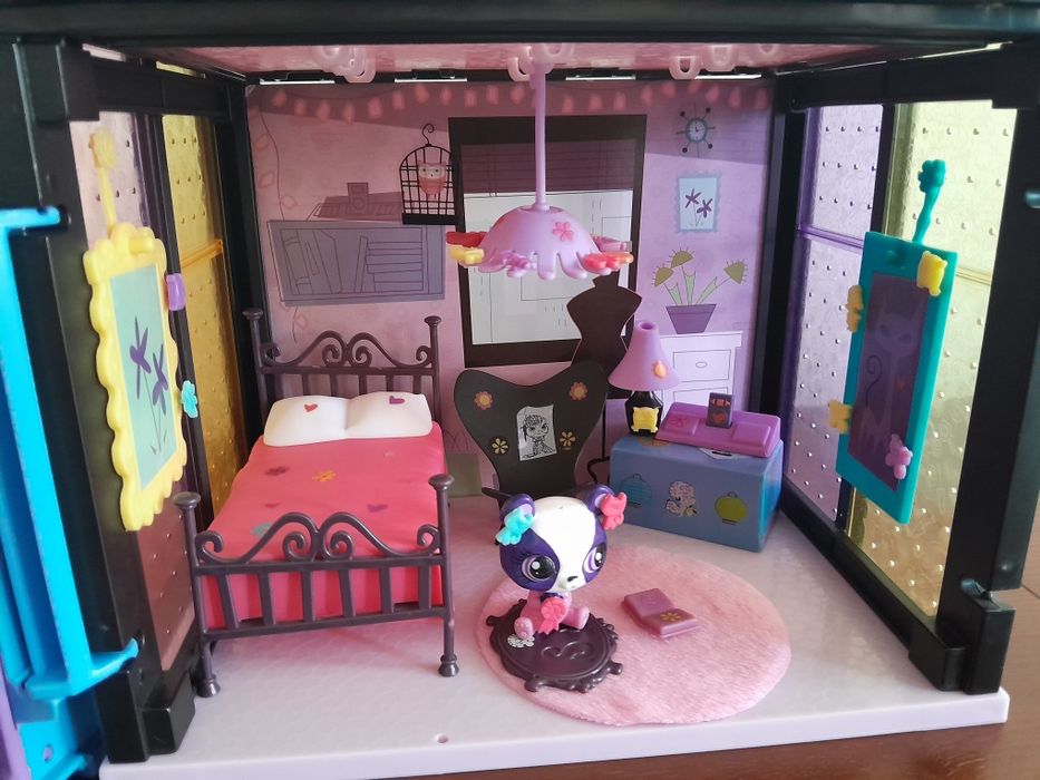 Домик для Littlest petshер.