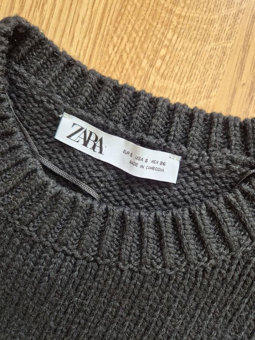 Czarny sweter zara z dodatkiem wełny S