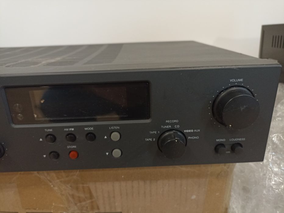 Amplituner NAD 705