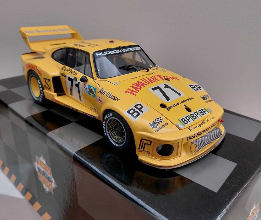Miniatura Porsche 935 #71 Hawaiian Tropic Le Mans 1979 EXOTO 1:18