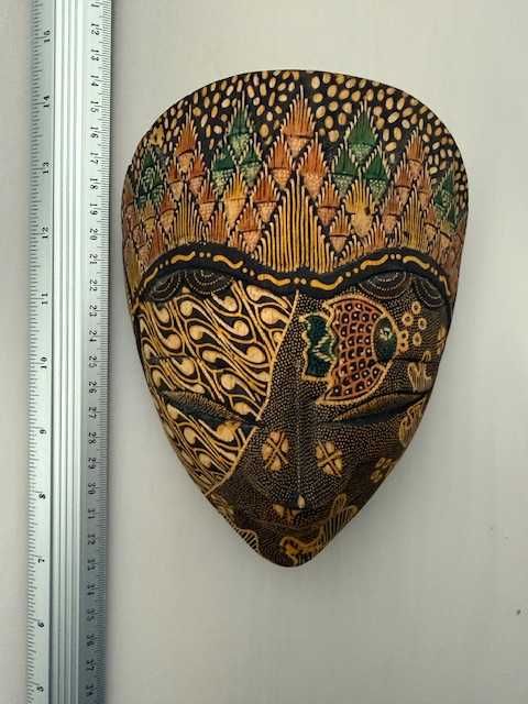 Máscaras africanas e outros países