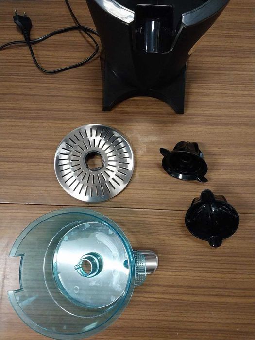 Cecotec Sokowirówka elektryczna EssentialVita Hyden 600