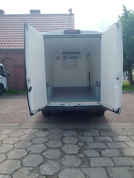 Wynajem Wypożyczalnia Mroźnia Chłodnia Izoterma Winda Dostawczy 139/1d