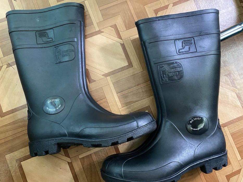 Продам сапоги рабочие р.43
