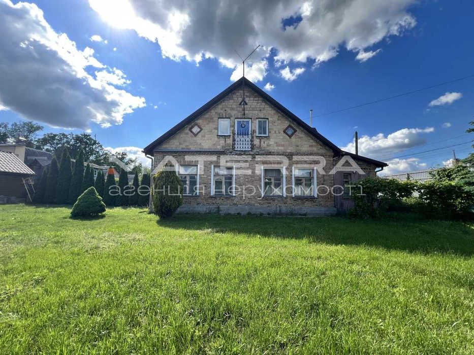 Боярка продаж пів будинку 87 м2 6 сот землі