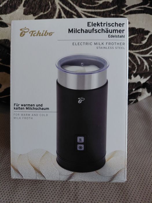 Elektryczny spieniacz do mleka Tchibo