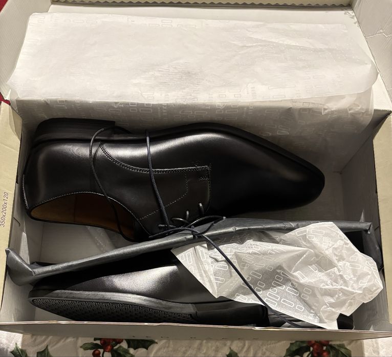 Sapatos de Homem Ted Baker novos na caixa!!
