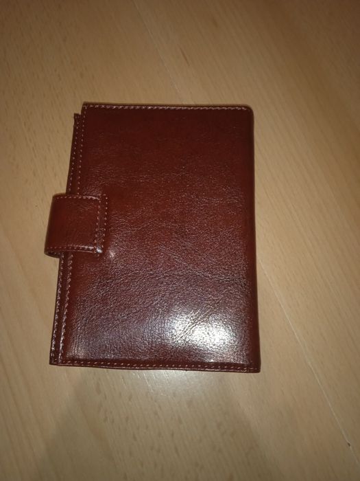 Nowy skórzany portfel męski