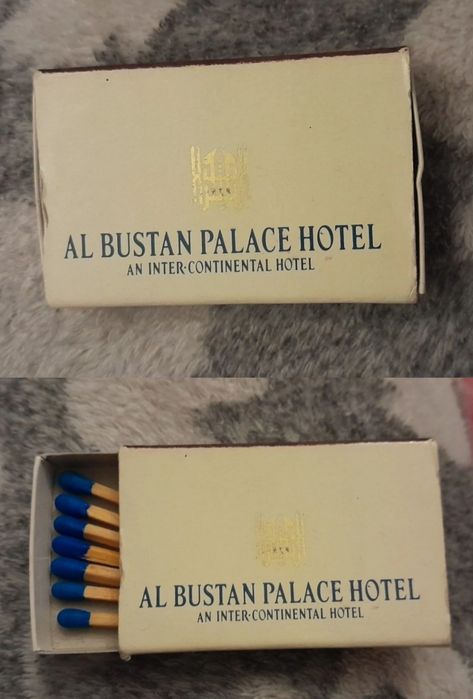 Caixas de fósforos grandes e peq