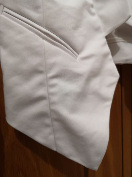 Blazer branco da Guess