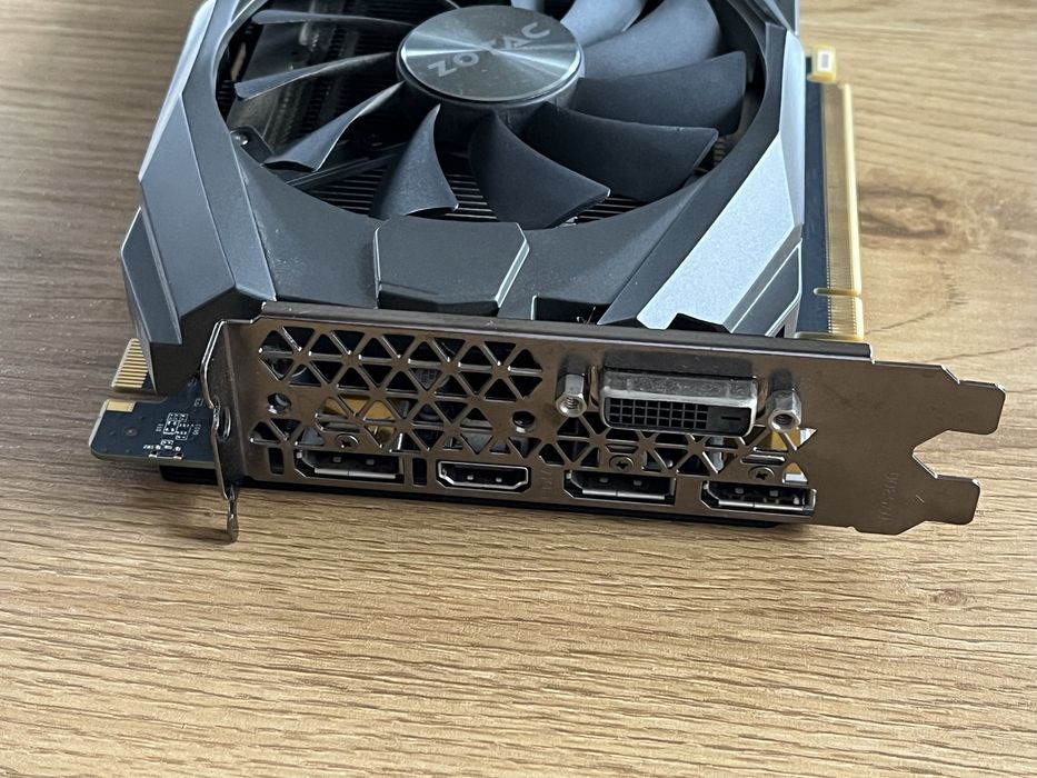Zotac GTX 1070 Ti AMP! 8 GB