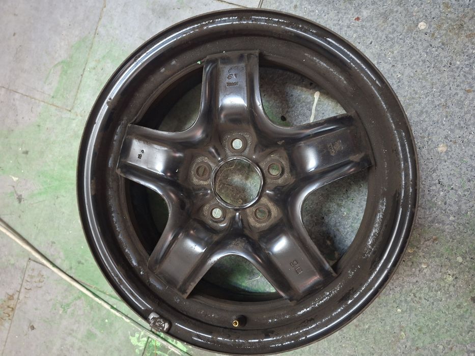 4 jantes de ferro  88€         R 16   5 × 112 compatível com varios mo