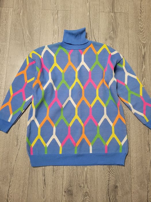 Свитер женский оверсайз