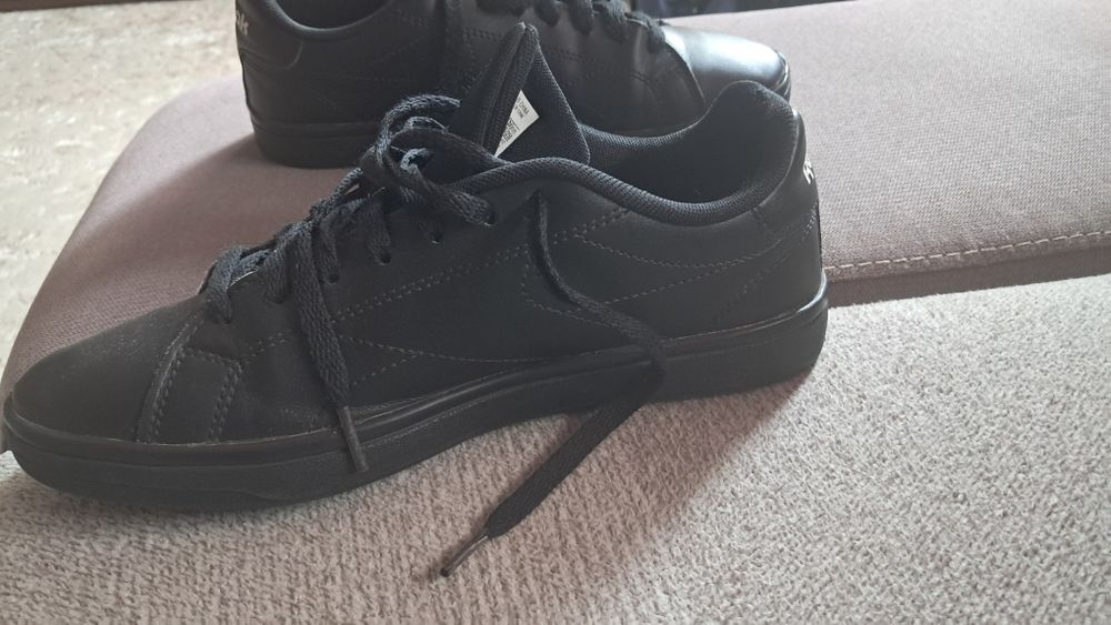 Buty Reebok  czarne r39