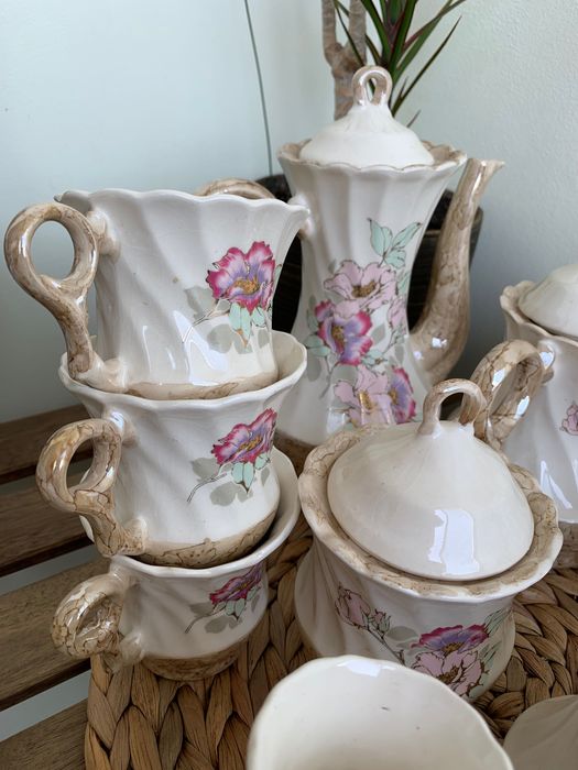 Продам сервіз 14 предметів