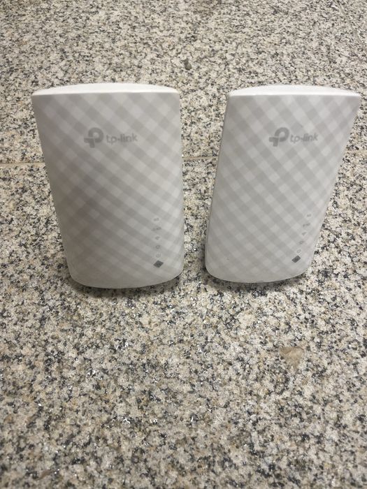 Routers TP-Link AXE75 / Archer C6 / RE200
