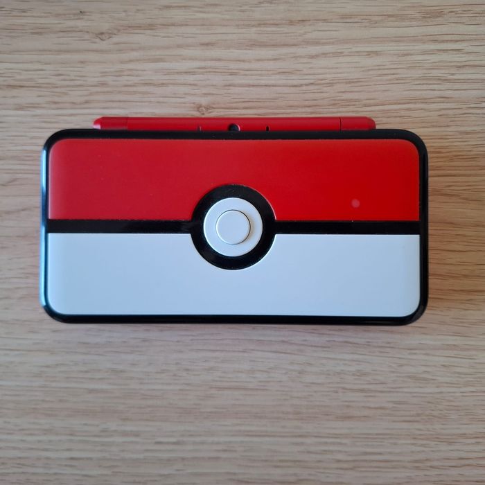 Konsola New Nintendo 2DS XL + 4 Gry