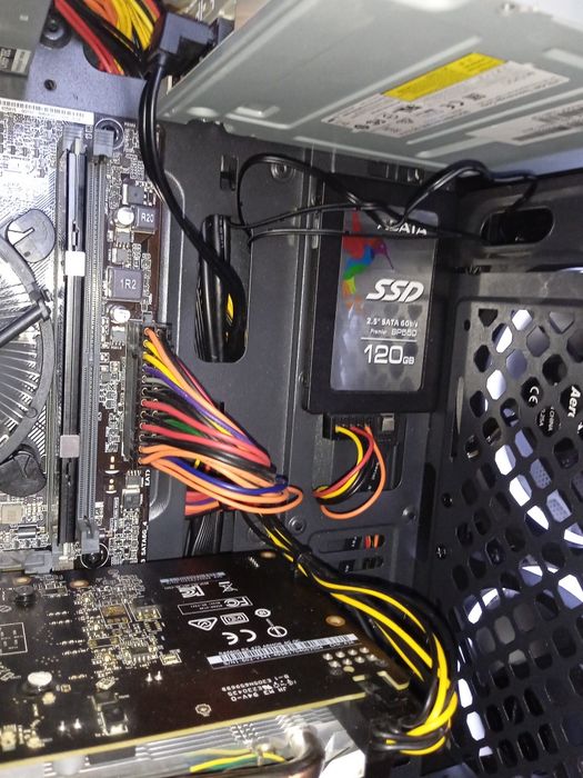 Komputer stacjonarny Intel i5-6500