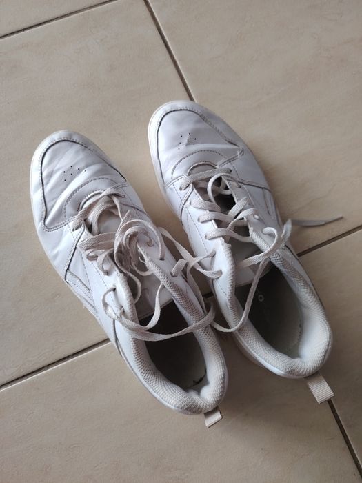 Białe sneakersy Reebok
