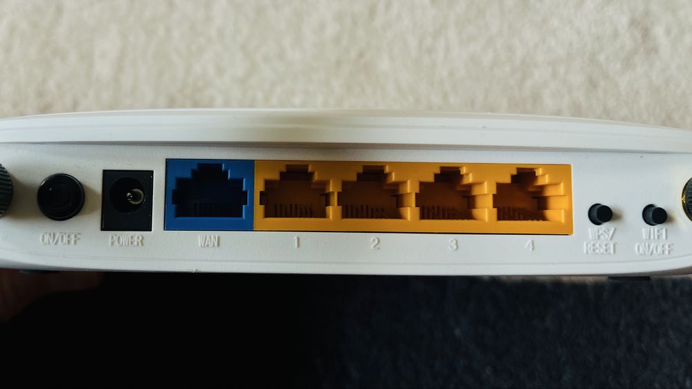 Router TP-LINK WR841ND