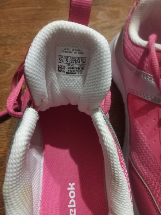 Женские кроссовки Reebok