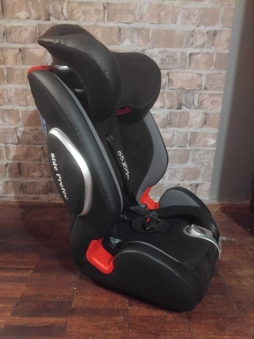 Автомобільне дитяче крісло Sparco Kids ISOFIX