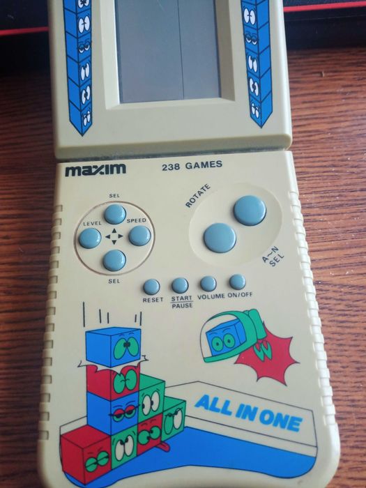 Kolekcjonerska konsola elektroniczna