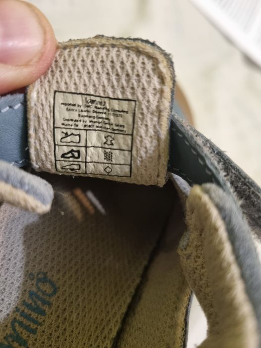 Buty lamino 26 po jednym dziecku.