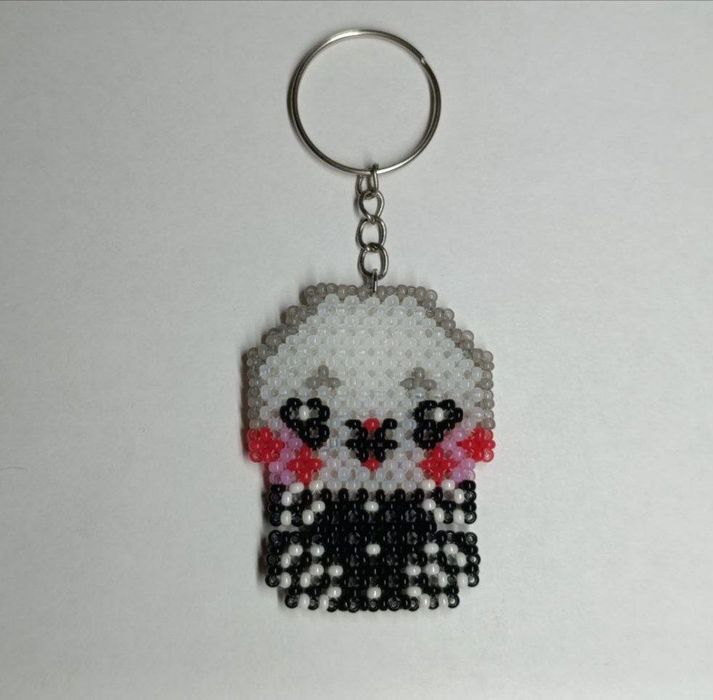 Брелочки з бісеру