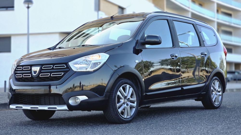 Dacia Lodgy 7 Lugares STEPWAY - *Nacional* 1.5dci 110cv
