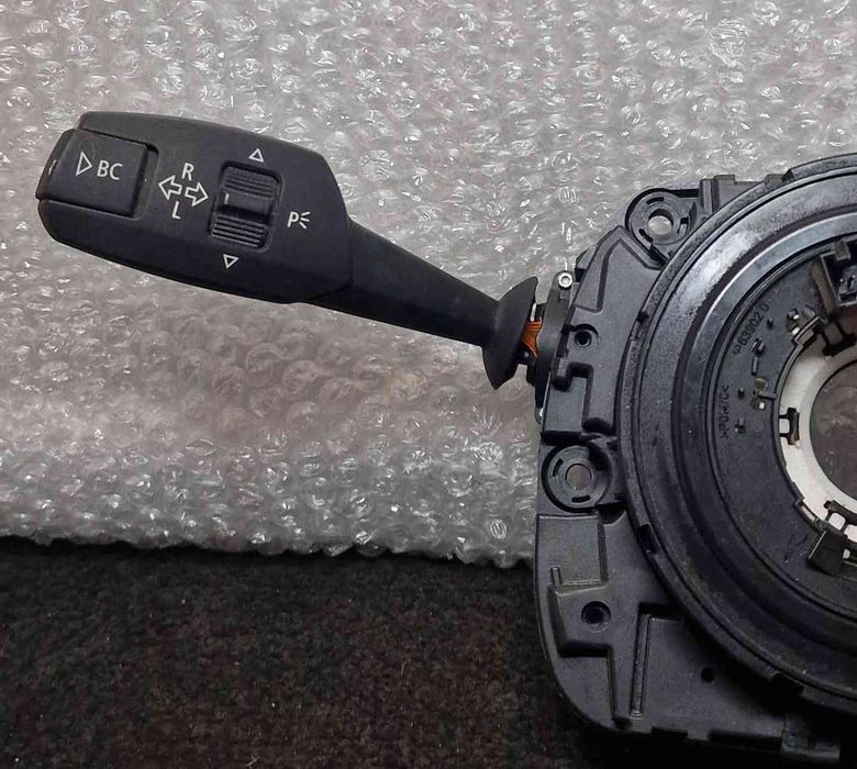 Conjunto / Manetes de Luzes e Limpa Vidros 9123032 - BMW 3