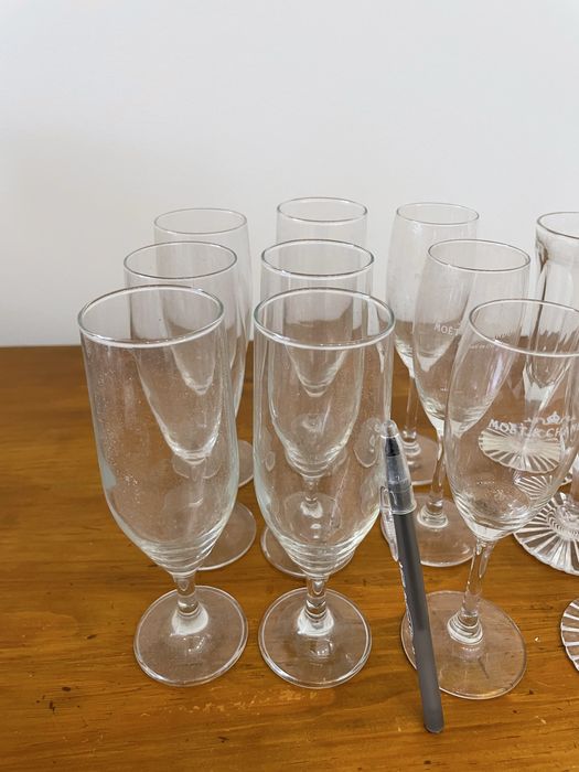 Conjunto de 12 flutes - copos altos