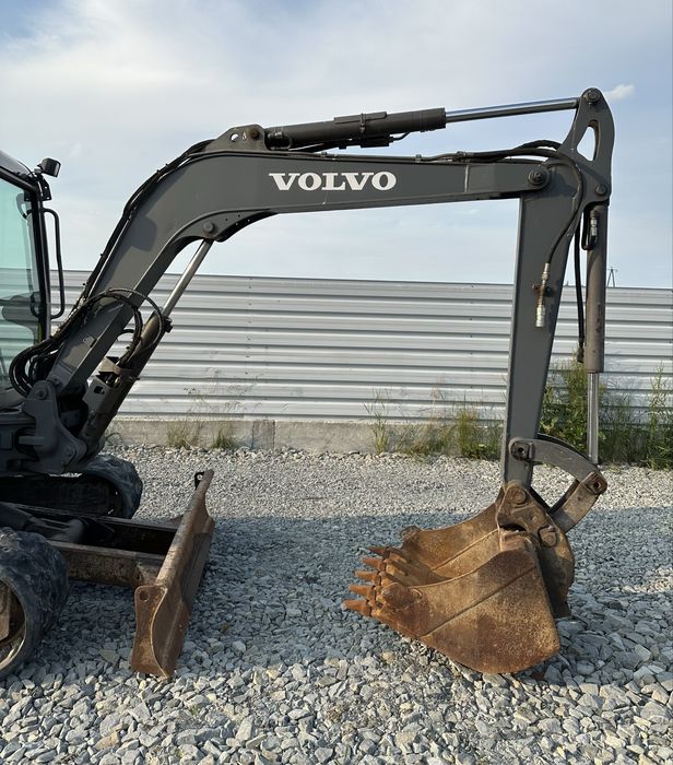 SPRZEDAM mini koparke Volvo ECR48C (4.9T) 2013r 3837mth