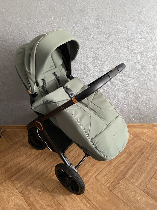 Продам коляску El Camino ME 1100-1 ERA