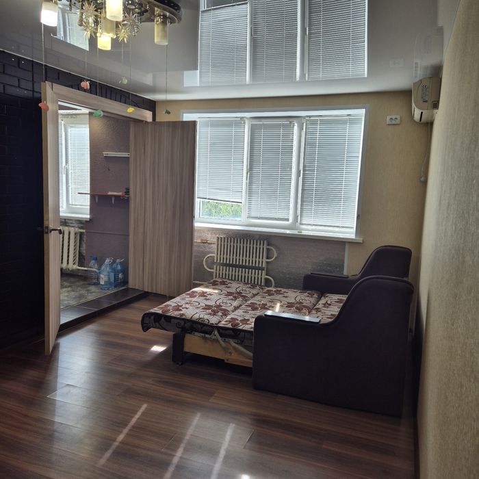 Сдам 2х ком квартиру по Аношкина