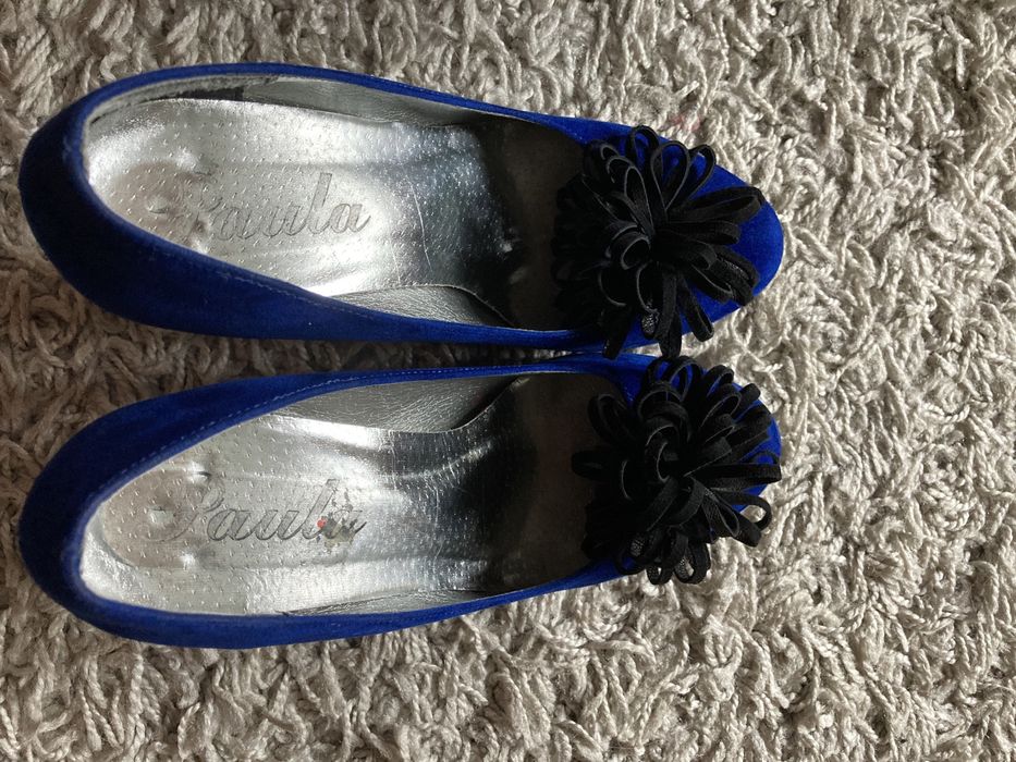 Szpilki wysokie chabrowe