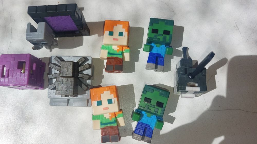 Фігурки Minecraft